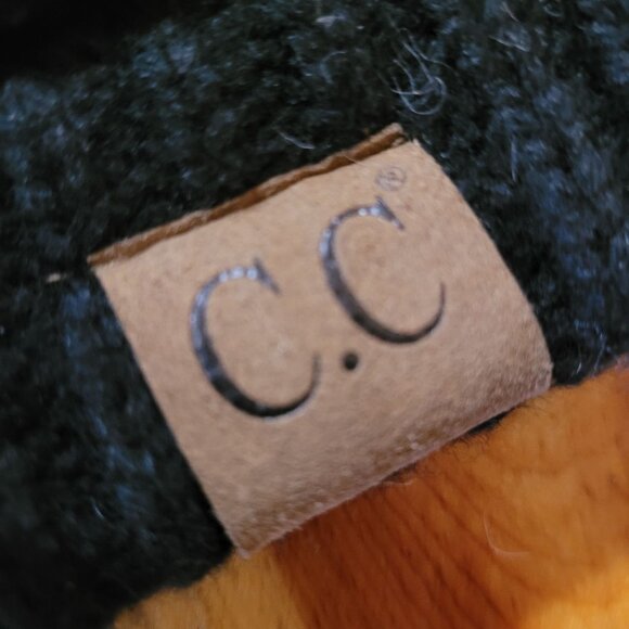 C.C Cable Knit Beanie Black Trendy Warm Chunky Soft Stretch Skully Hat One Size - Picture 2 of 4